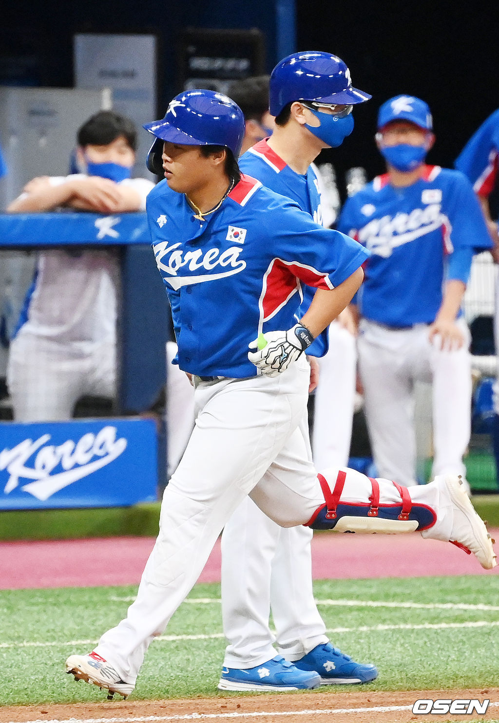 7회말 1사 대표팀 강백호가 좌월 솔로홈런을 날린 후 그라운드를 돌고 있다. 2021.07.25 / rumi@osen.co.kr