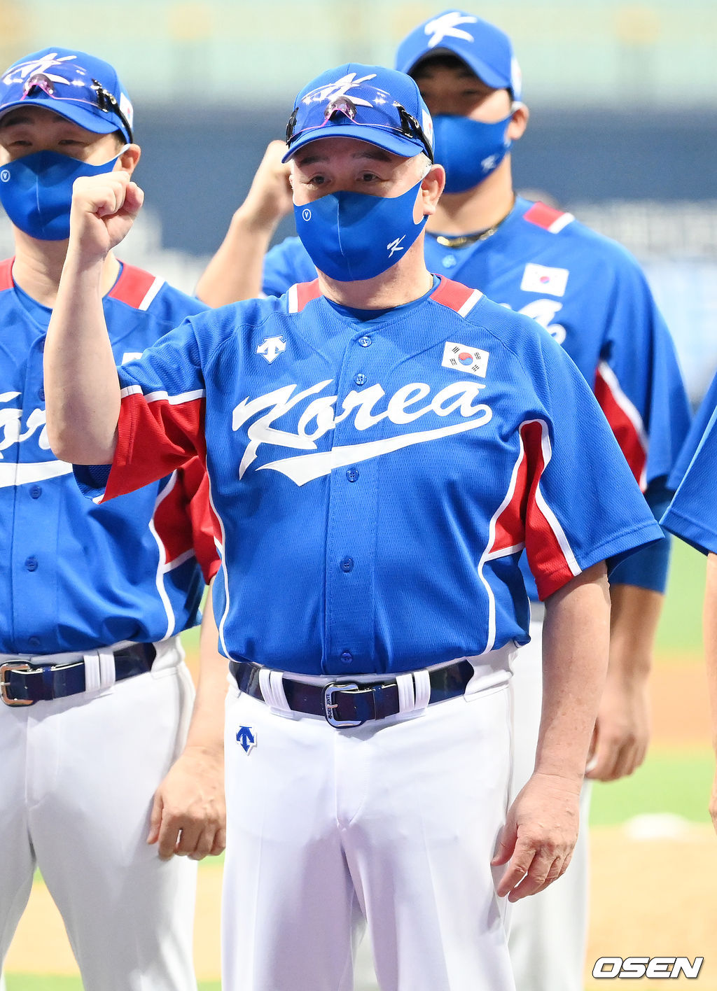 경기를 마치고 대표팀이 김경문 감독이 출정식에서 파이팅을 외치고 있다. 2021.07.25 / rumi@osen.co.kr