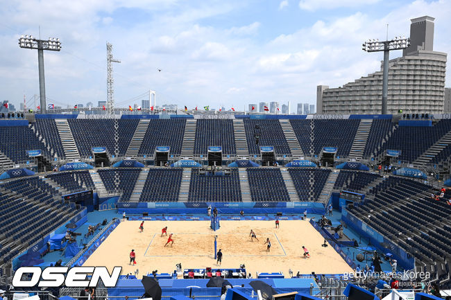 [사진] 무관중으로 열리고 있는 비치발리볼 경기. ⓒGettyimages(무단전재 및 재배포 금지)