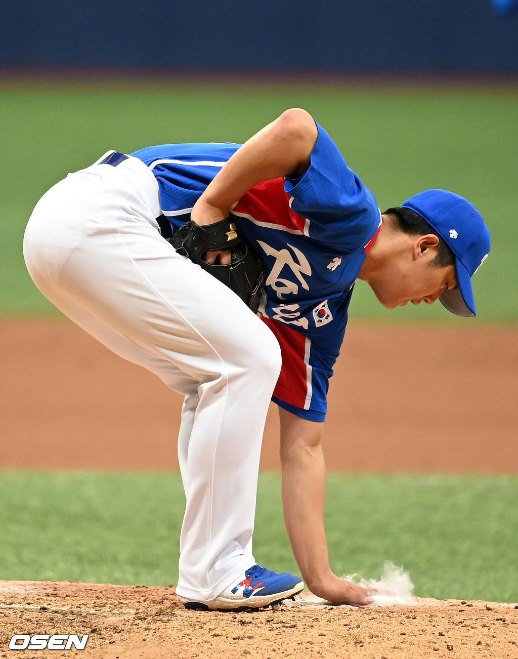 김경문 감독이 이끄는 2020 도쿄 올림픽 야구 국가대표팀이 25일 오후 서울 고척스카이돔에서 키움 히어로즈와 평가전을 가졌다. 6회말 대표팀 이의리가 실점에 아쉬워하고 있다. 2021.07.25 /jpnews@osen.co.kr