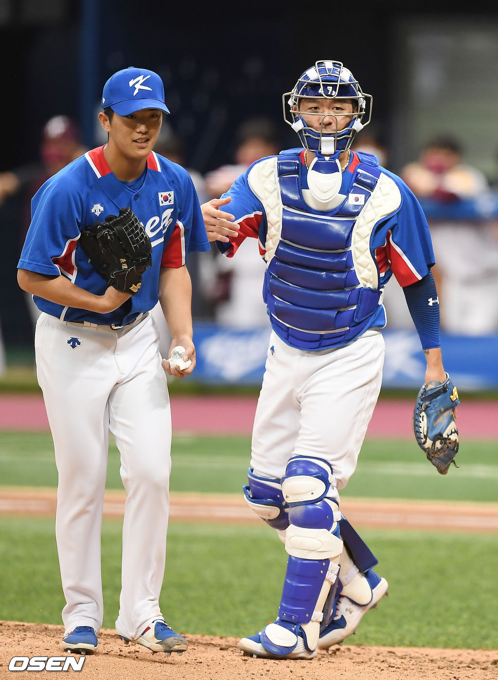 김경문 감독이 이끄는 2020 도쿄 올림픽 야구 국가대표팀이 25일 오후 서울 고척스카이돔에서 키움 히어로즈와 평가전을 가졌다. 6회말 2사 2루 대표팀 이의리가 강판되고 있다. 2021.07.25 /youngrae@osen.co.kr