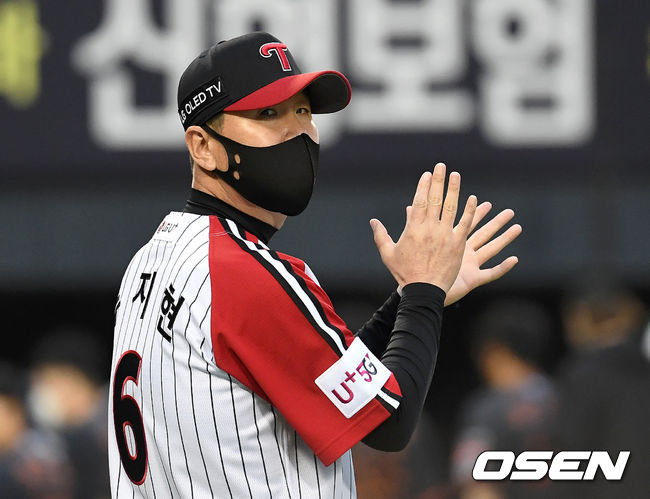 류지현 LG 감독은 트레이드로 영입한 서건창의 활약을 기대하고 있다. /sunday@osen.co.kr