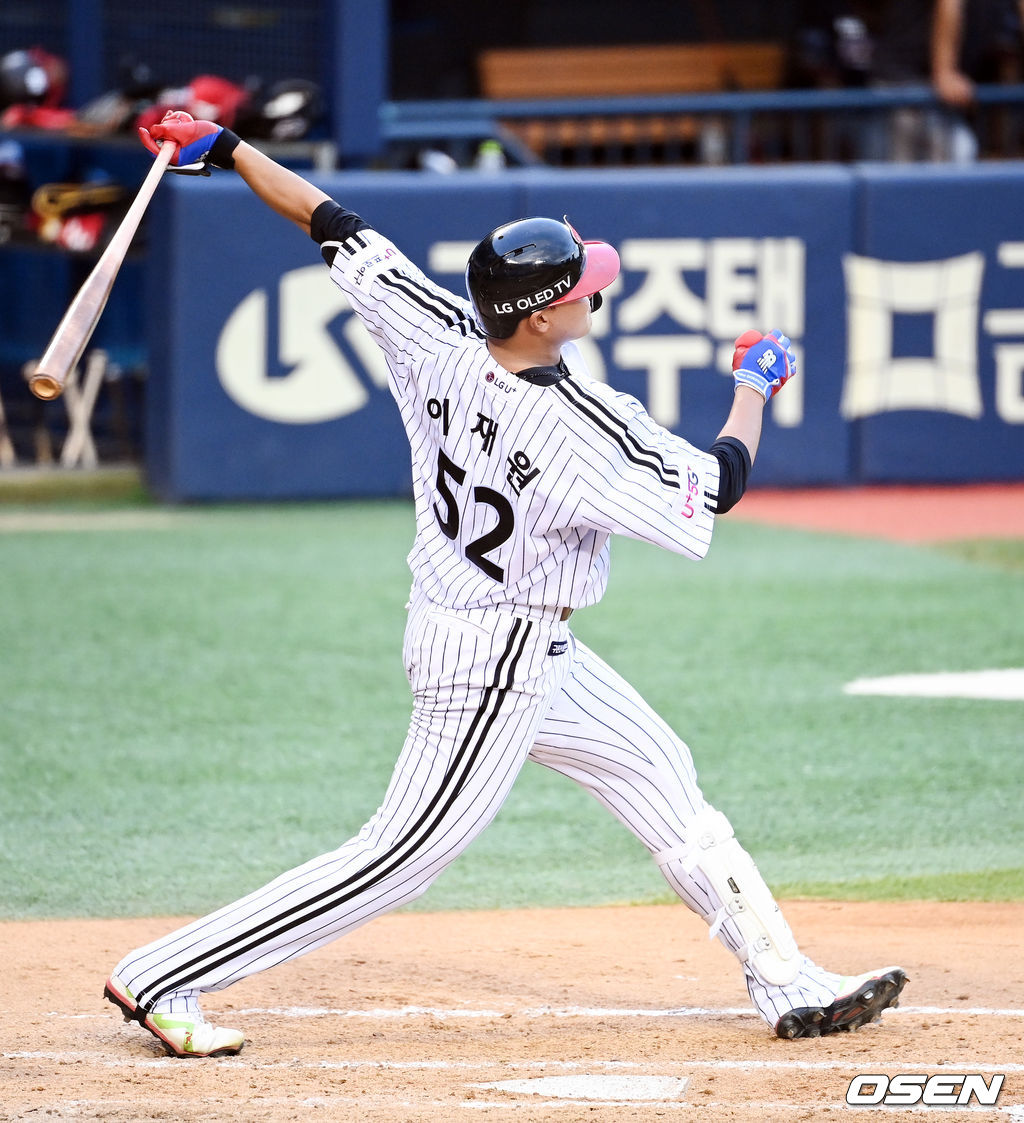 3회말 2사 1,3루 LG 이재원이 3점 홈런을 날리고 있다. 2021.07.30 / soul1014@osen.co.kr