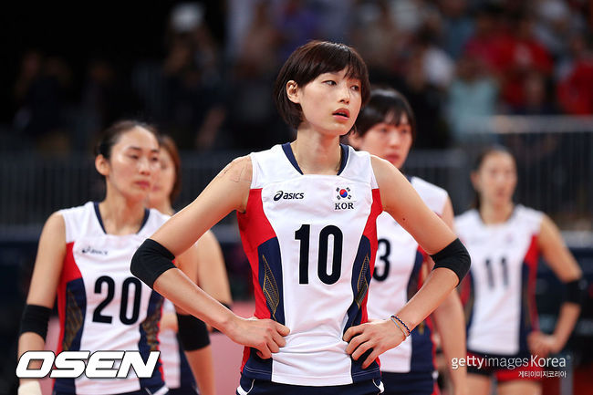 [사진] 런던올림픽 준결승전에서 일본에 패한 뒤 김연경이 망연자실한 표정을 짓고 있다. 2012.08.11 ⓒGettyimages(무단전재 및 재배포 금지)