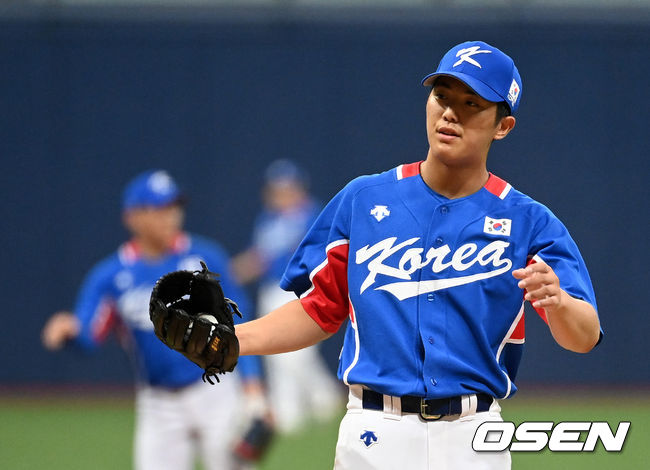 김경문 감독이 이끄는 2020 도쿄 올림픽 야구 국가대표팀이 25일 오후 서울 고척스카이돔에서 키움 히어로즈와 평가전을 가졌다. 6회말 대표팀 이의리가 실점에 아쉬워하고 있다. 2021.07.25 /jpnews@osen.co.kr