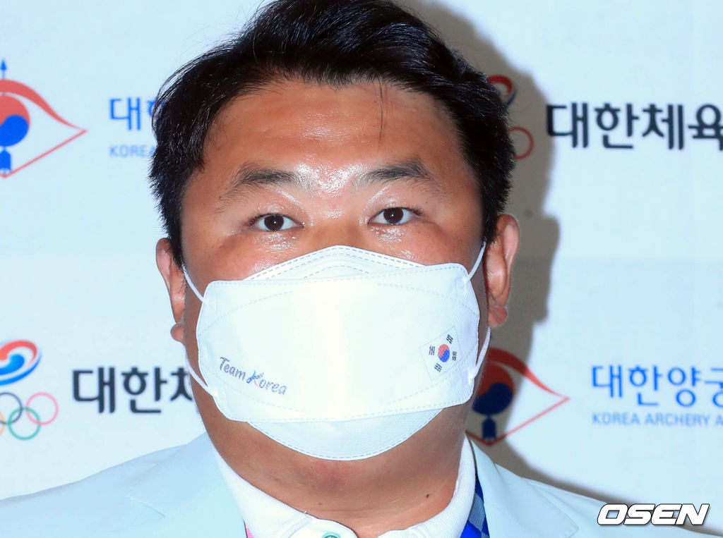 1일 오후 인천국제공항을 통해 귀국한 2020 도쿄올림픽 양궁 대표팀 오진혁이 인터뷰를 하고 있다. 2021.08.01 /sunday@osen.co.kr                                                                                               