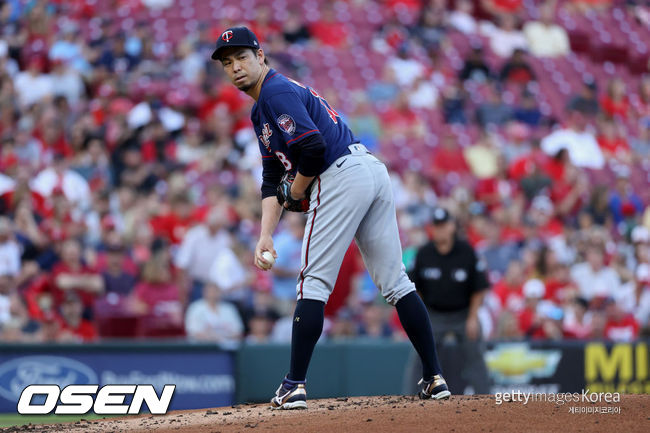 [사진] 마에다는 2021년 8월 4일(한국시간) 미국 오하이오주 신시내티 그레이트 아메리칸 볼파크에서 열린 ’2021 메이저리그’ 신시내티 레즈와 원정 경기에서 선발 등판해 5이닝 동안 7피안타(3피홈런) 9탈삼진 1볼넷 5실점으로 고전했다.  ⓒGettyimages(무단전재 및 재배포 금지)