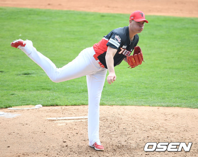 210404 KIA 브룩스 /youngrae@osen.co.kr