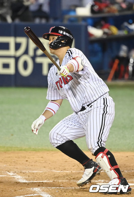 4회말 1사 1,2루 LG 유강남이 스리런 홈런을 때려내고 있다. 2021.08.10/ youngrae@osen.co.kr