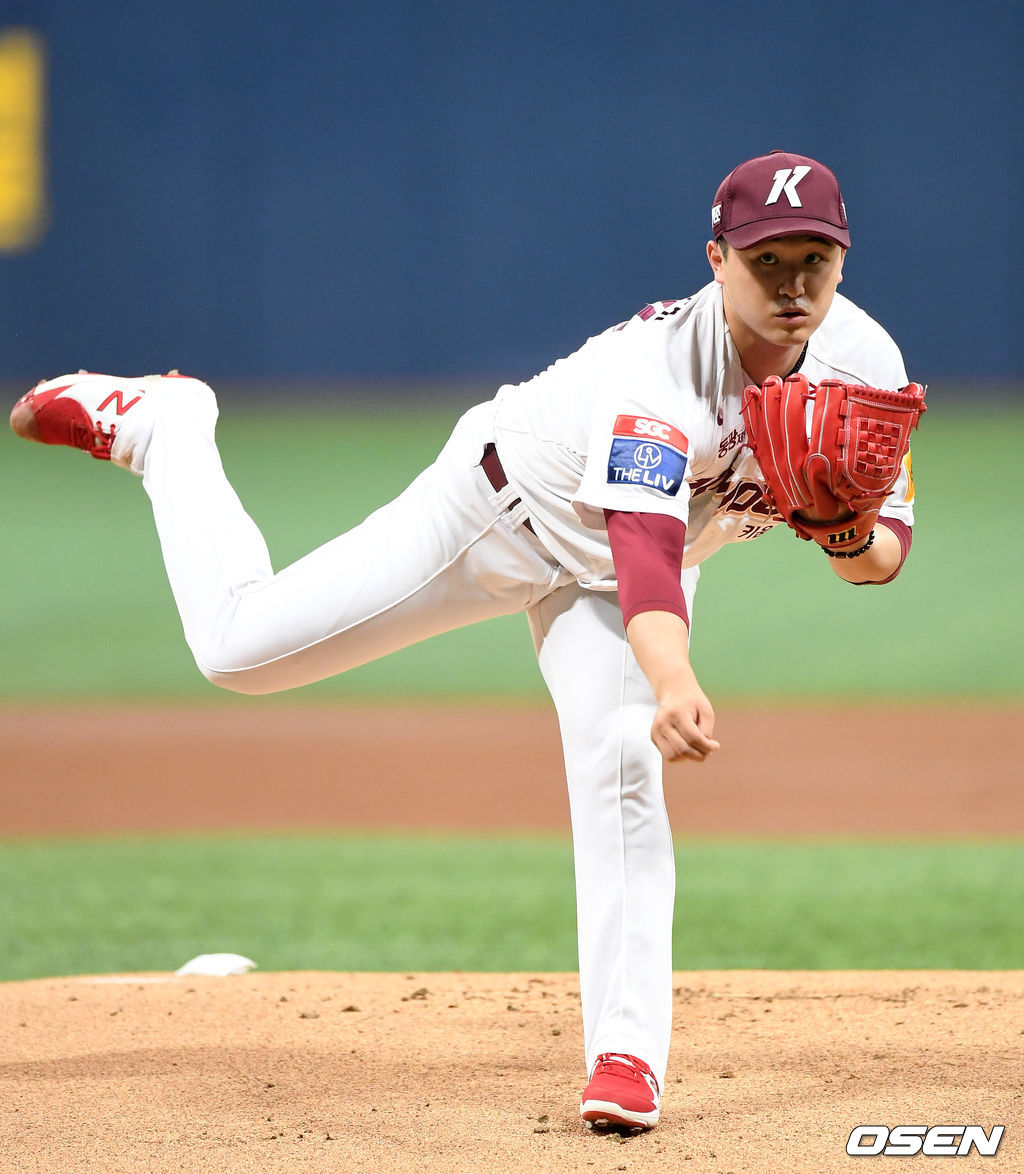 키움 선발투수 최원태가 역투하고 있다. 2021.06.29 /sunday@osen.co.kr