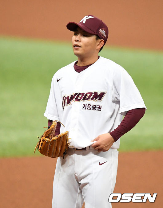 송우현이 롱토스를 하고 있다. /jpenws@osen.co.kr