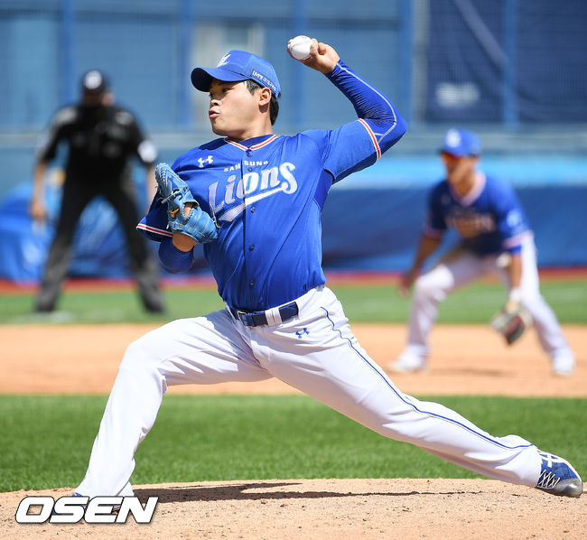 5회말 마운드에 오른 삼성 박세웅이 힘차게 공을 뿌리고 있다./ rumi@osen.co.kr