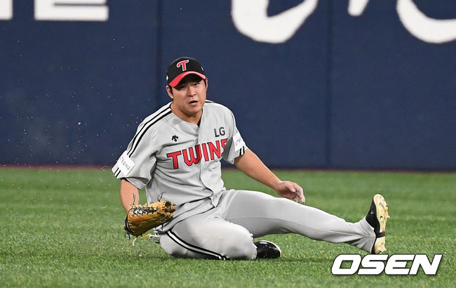 5회말 무사 넥센 김혜성의 뜬공 타구를 LG 중견수 안익훈이 잡아내고 있다. 2018.08.12 /dreamer@osen.co.kr