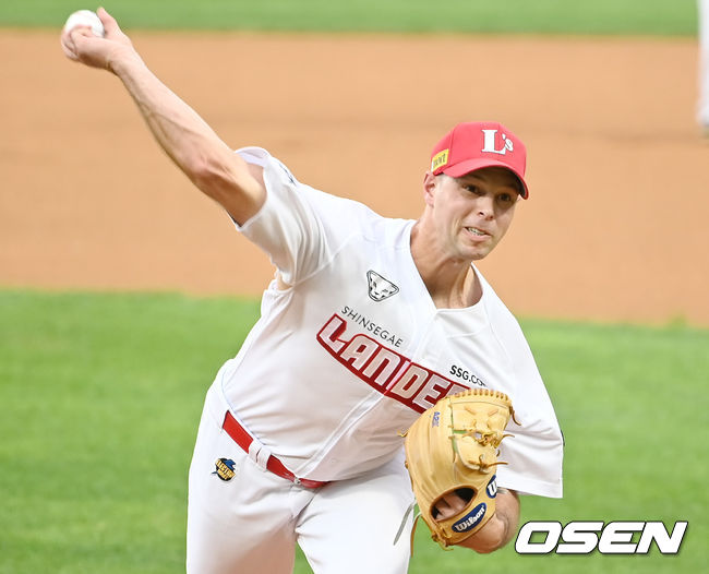 6일 오후 인천 SSG 랜더스 필드에서 SSG 랜더스와 한화 이글스의 퓨처스 리그가 진행됐다. 1회말 1사 1,3루 SSG 한유섬이 스리런 홈런을 때려내고 있다. 2021.08.06/youngrae@osen.co.kr