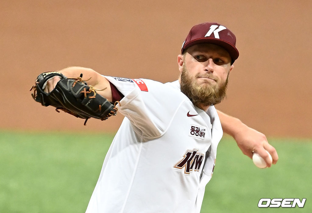 1회초 키움 요키시가 역투하고 있다. 2021.08.15 /jpnews@osen.co.kr