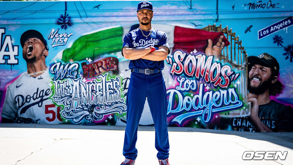 [사진] 20일(한국시간) 공개한 LA 다저스의 시티 커넥트 시리즈 유니폼. <mlb.com 캡처> 