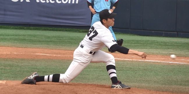 [사진] SSG 랜더스는 23일 “2022년 KBO리그 신인 1차 지명 선수로 인천고 3학년 우완 사이드암 투수 윤태현을 선택했다”고 알렸다. / SSG 제공