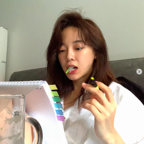 김세정 SNS