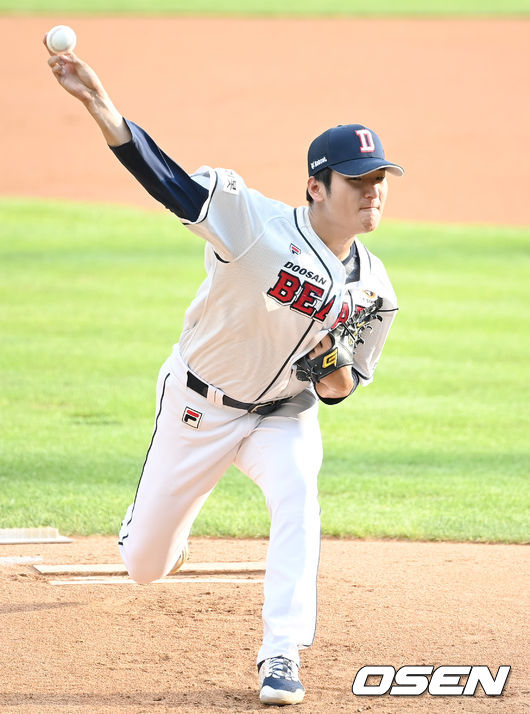 1회초 두산 곽빈이 역투하고 있다. 2021.08.05/youngrae@osen.co.kr 