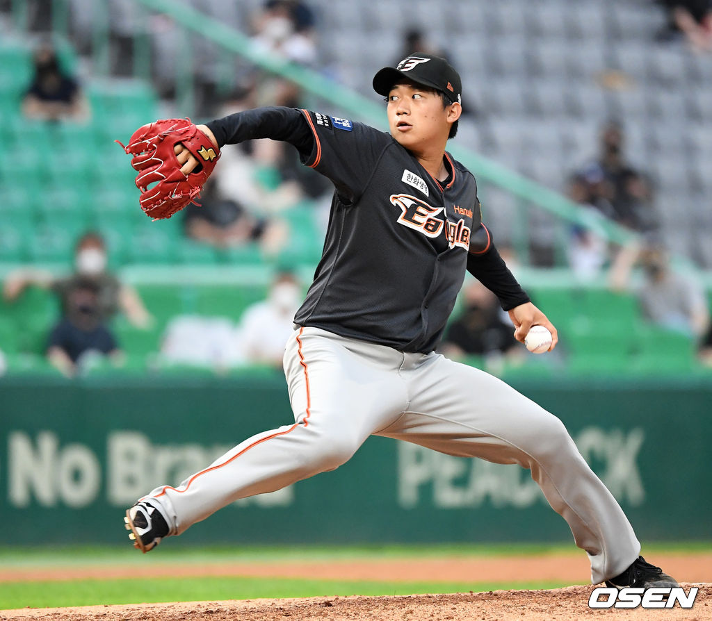 한화 김기중이 역투하고 있다. 2021.07.11 /sunday@osen.co.kr