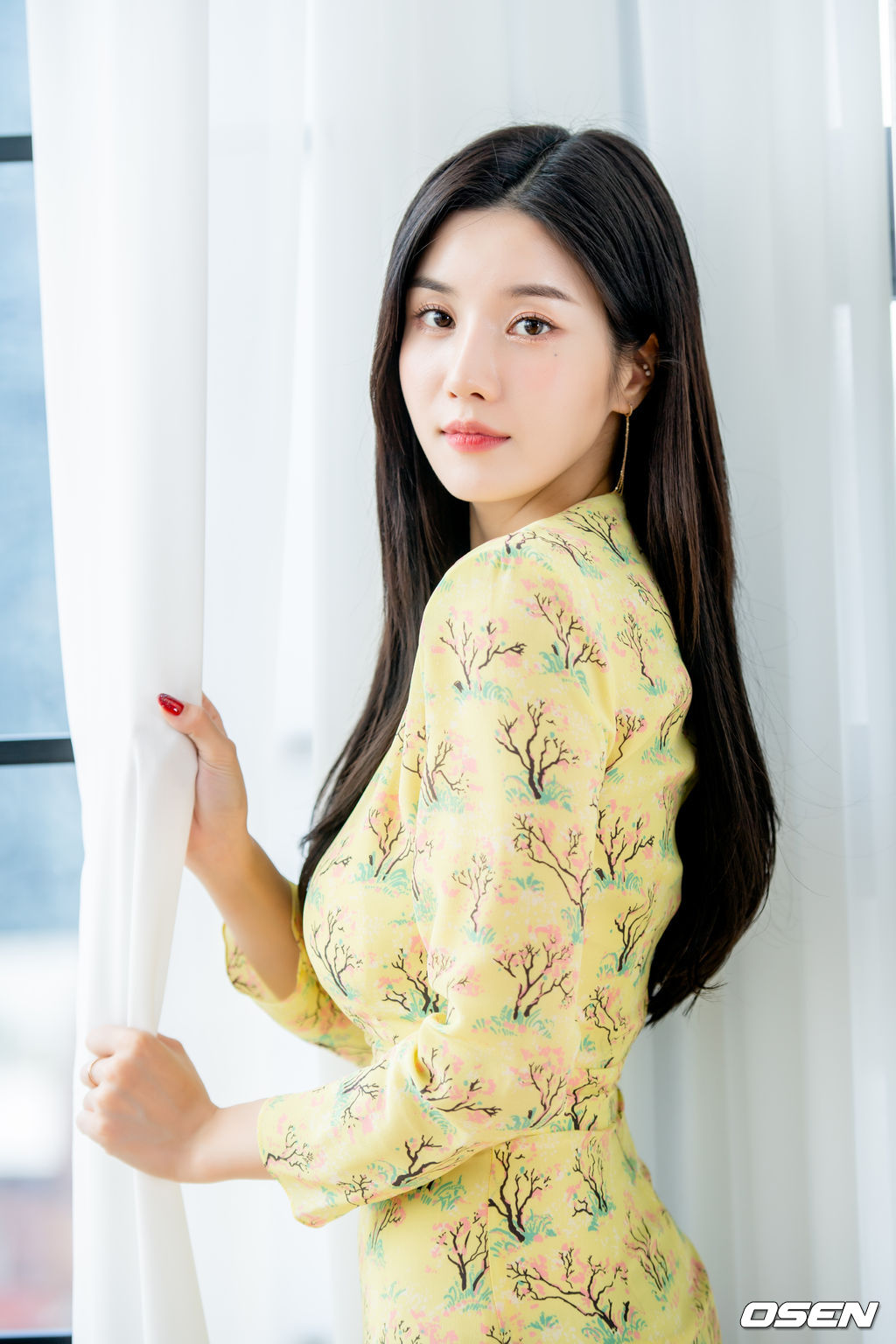 가수 권은비가 서울 강남구 한 스튜디오에서 OSEN과 촬영을 진행하고 있다. 2021.08.26 /cej@osen.co.kr 