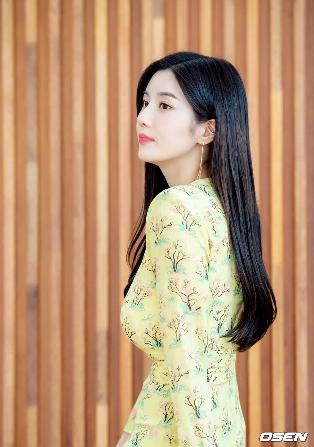 가수 권은비가 서울 강남구 한 스튜디오에서 OSEN과 촬영을 진행하고 있다. 2021.08.26 /cej@osen.co.kr 