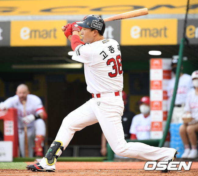 1회말 무사 1루 SSG 고종욱이 안타를 때려내고 있다. 2021.07.01/youngrae@osen.co.kr 