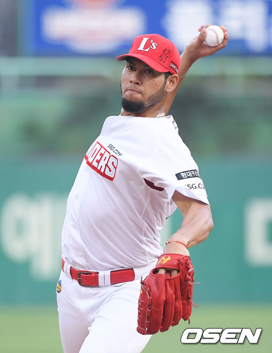 1회초 SSG 선발투수 폰트가 역투하고 있다.  21.06.24 / soul1014@osen.co.kr