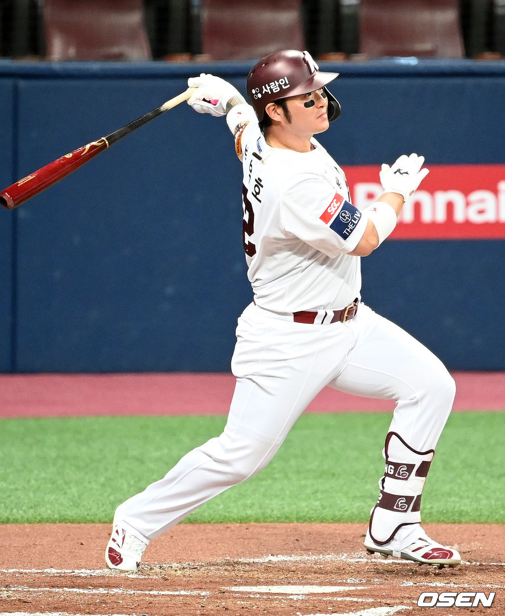키움 박병호가 중월 솔로홈런을 날리고 있다. 21.08.11   /rumi@osen.co.kr