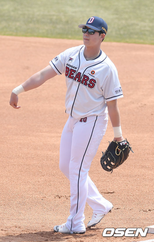 210420 두산 김민혁 /youngrae@osen.co.kr