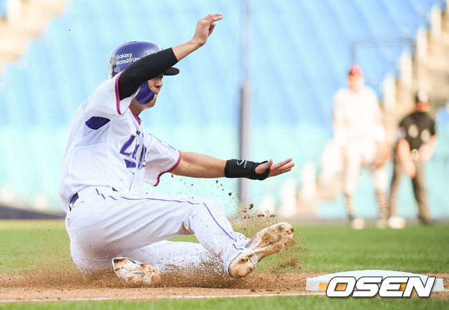 6회말 1사 1,2루 삼성 박계범의 타석때 2루 주자 구자욱이 3루 도루 성공하고 있다. / soul1014@osen.co.kr