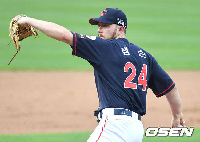 롯데 시절 애드리안 샘슨