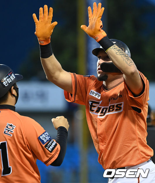 5회말 1사 만루에서 한화 페레즈가 좌전 적시타를 치고 세리머니를 펼치고 있다. 2021.09.04 /sunday@osen.co.kr