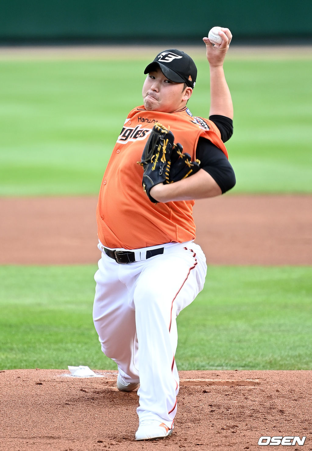1회초 무사에서 한화 선발투수 김민우가 역투하고 있다. 2021.09.04 /sunday@osen.co.kr