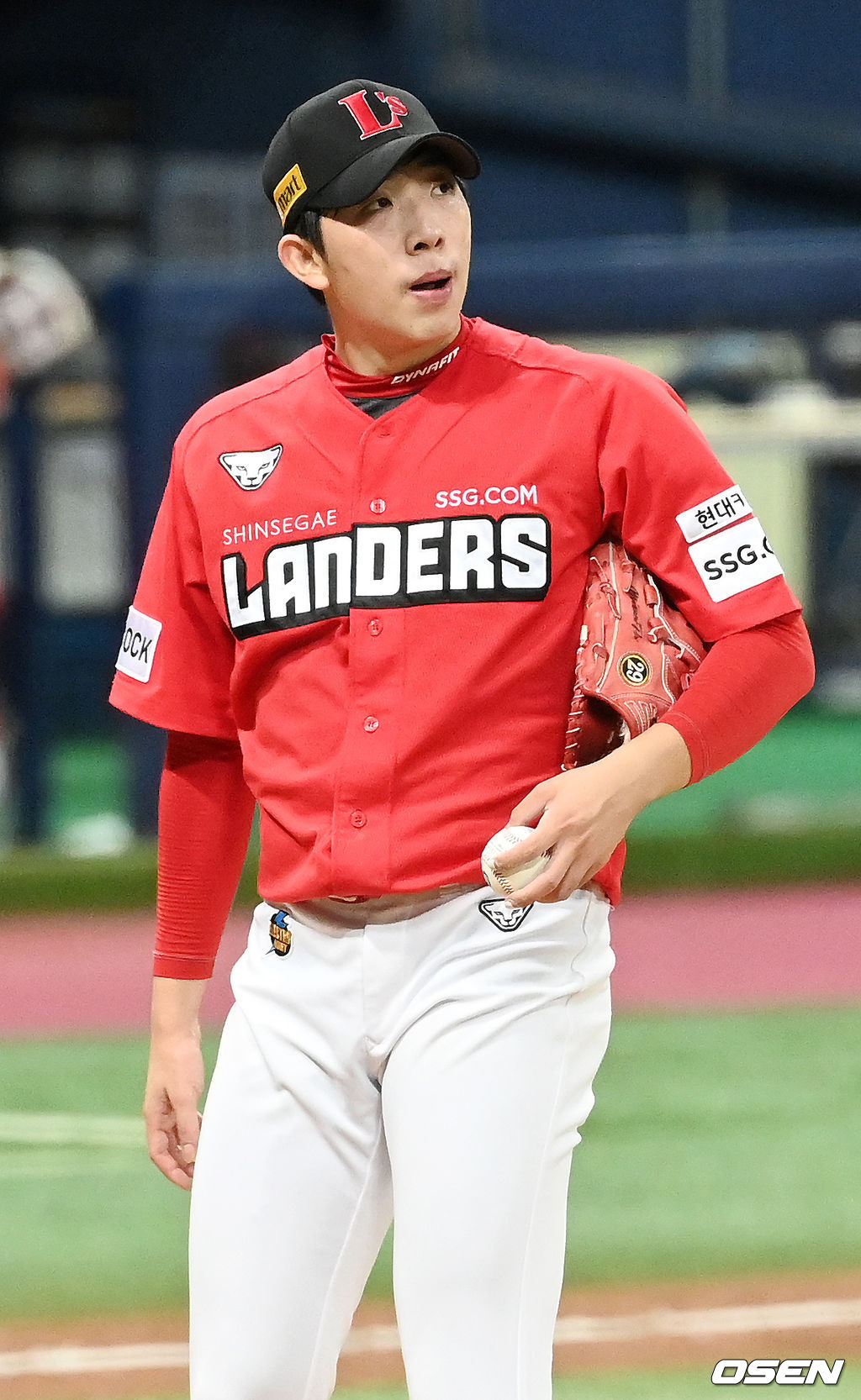 3회말 1사 주자 만루 키움 박동원에게 밀어내기 볼넷을 내준 SSG 오원석이 아쉬워하고 있다. 21.09.04/rumi@osen.co.kr