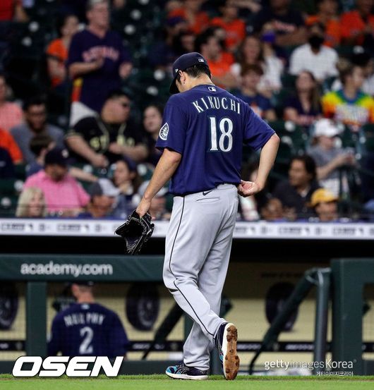 [사진] 기쿠치는 2021년 9월 7일(한국시간) 미국 텍사스 휴스턴 미닛 메이드 파크에서 열린 ‘2021 메이저리그’ 휴스턴 애스트로스와 원정 경기에서 선발 등판해 1⅔이닝 동안 3피안타(1피홈런) 4볼넷 6실점(4자책점)으로 시즌 8패(7승)째를 안았다.ⓒGettyimages(무단전재 및 재배포 금지)