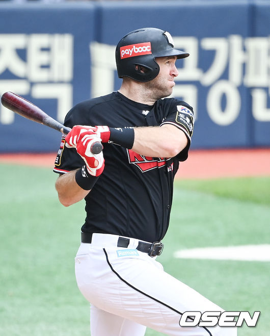 4회초 2사 1,2루 KT 호잉이 2타점 적시 2루타를 날리고 있다. 2021.09.05 / soul1014@osen.co.kr