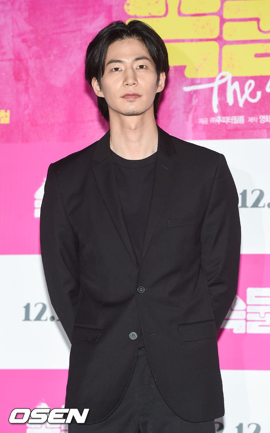 송재림이 포즈를 취하고 있다.  /soul1014@osen.co.kr