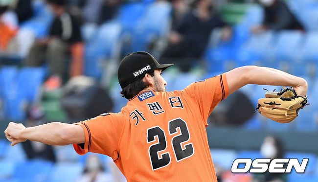 한화 카펜터가 역투하고 있다. 2021.05.28 