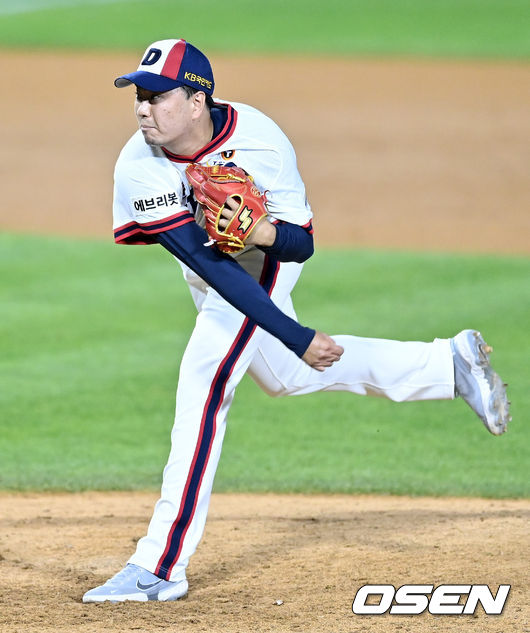 8회초 두산 이영하가 역투하고 있다. 2021.09.12 /jpnews@osen.co.kr