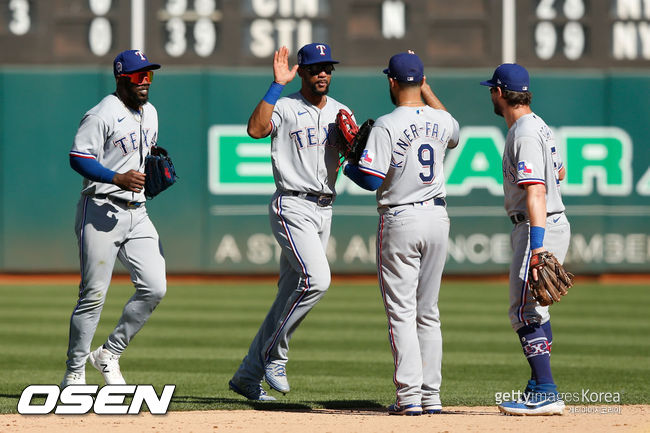 [사진] 텍사스는 2021년 9월 13일(한국시간) 미국 캘리포니아주 오클랜드 오클랜드 콜리세움에서 열린 ‘2021 메이저리그’ 오클랜드 어슬래틱스와 원정 경기에서 4-3 승리를 거뒀다. ⓒGettyimages(무단전재 및 재배포 금지)