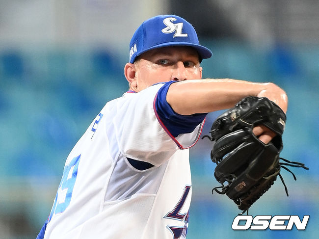 1회초 무사에서 삼성 선발투수 몽고메리가 역투하고 있다. 2021.09.10 /sunday@osen.co.kr