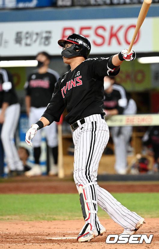 5회초 2사 주자 2루 LG 채은성이 좌월 투런 홈런을 날리고 있다. 2021.09.14 / rumi@osen.co.kr