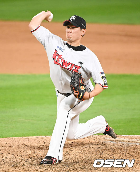 9회초 KT 김재윤 마무리 투수가 역투하고 있다.  2021.09.16 / soul1014@osen.co.kr