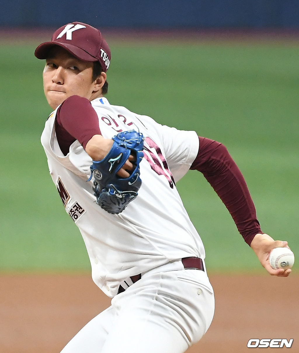키움 선발 안우진이 마운드에 올라 힘차게 공을 뿌리고 있다. 2021.07.06 /ksl0919@osen.co.kr