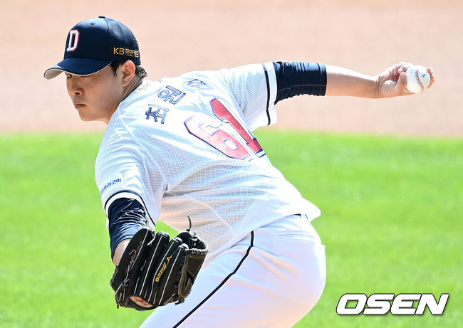 1회초 두산 선발 최원준이 힘차게 공을 뿌리고 있다. / dreamer@osen.co.kr