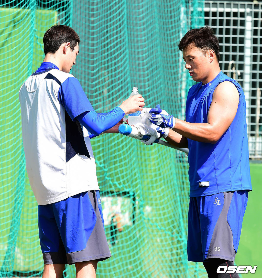 롤모델 이승엽 챙기는 신인시절 구자욱