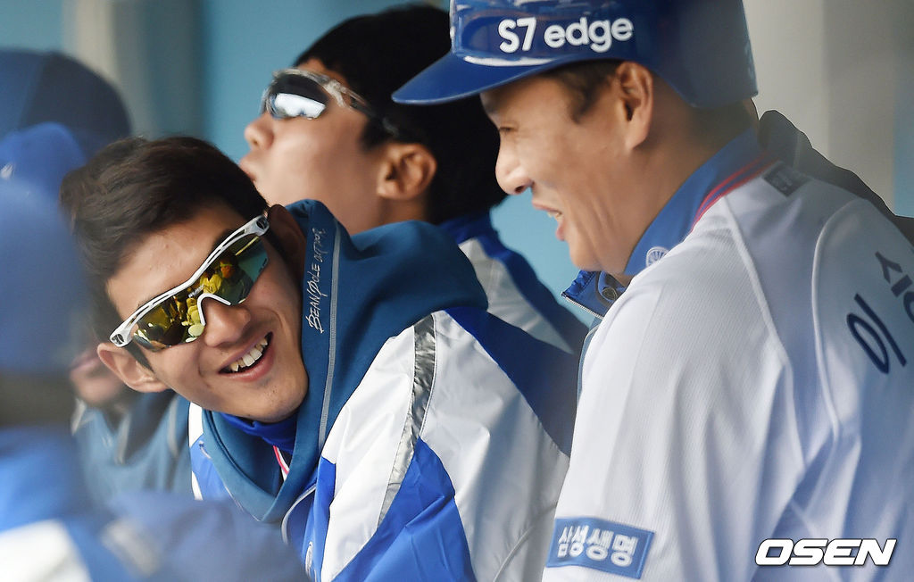 구자욱..나의 우상 이승엽 바라만 봐도 좋아