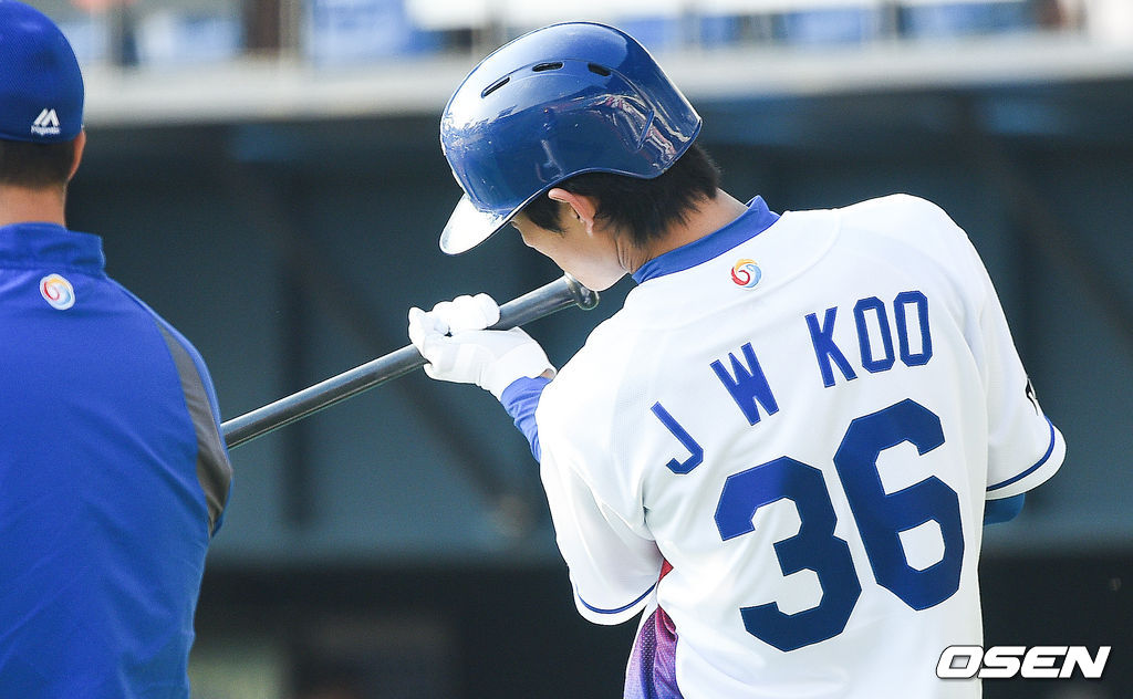 이승엽의 36번 유니폼을 입고 아시아 챔피언십 대표팀 참가한 구자욱