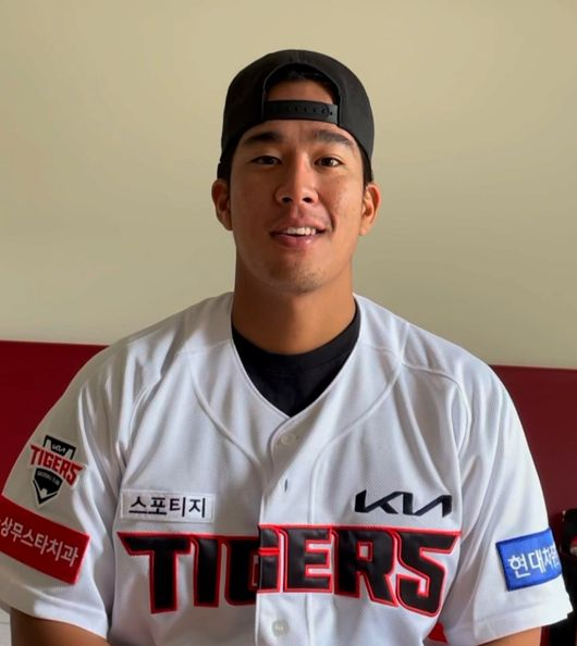 KIA 타이거즈 새 외국인 투수 보 다카하시. / KIA 제공